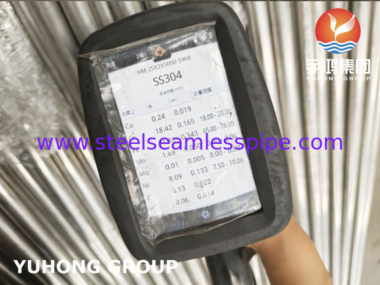 ASTM A213 TP304 لوله خم U بی سیم فولاد ضد زنگ با پایان روشن و شعاع خم سفارشی