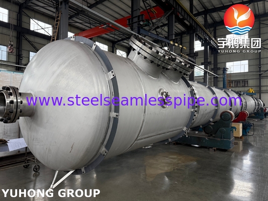 لوله های بدون درز ASTM A312 TP316L با پوسته فولاد کربن ASTM A516 Gr 70 برای مبادله گرما
