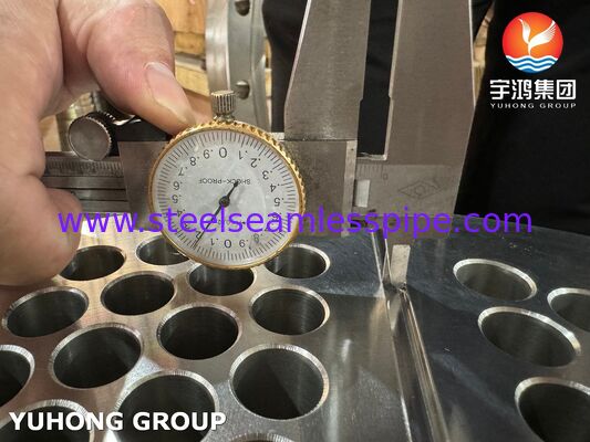ASME SA240 SS304 شیک لوله مبدل گرما دقیق CNC-حفر شده برای خدمات پتروشیمی مقاوم به خوردگی