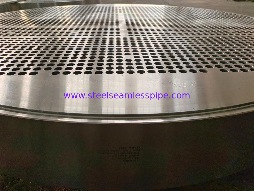 ASME SA-336 F5 لوله های فولاد آلیاژ با مقاومت بیشتر در برابر خوردگی با کروم و مولیبدن