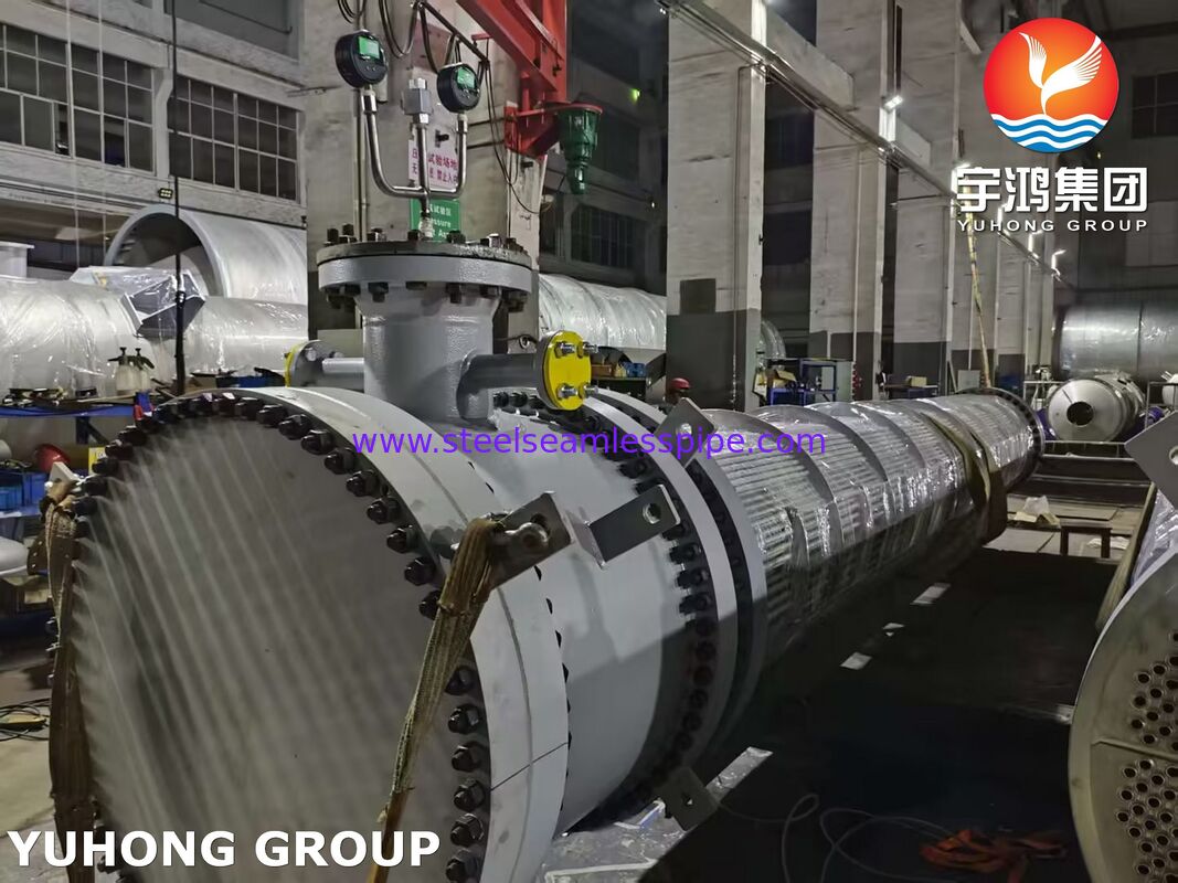 مبادله گرما سر شناور با لوله های 316L و صفحه لوله پوشانده SA350 LF2/316L برای مدیریت خوردگی مقرون به صرفه